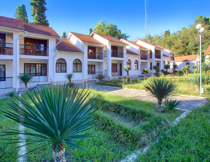 Внешний вид и территория - Пансионат «Айтар»