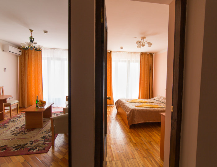 Люкс 2-местный 2-комнатный  корпус 1 - Пансионат «Айтар»